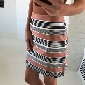 Ann Taylor LOFT Mini Skirt EUC